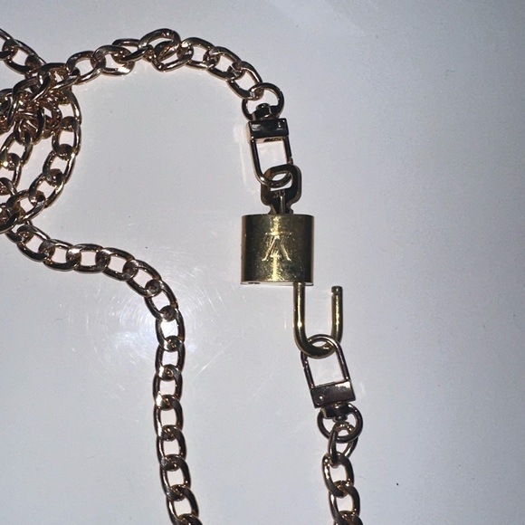 LV Lock & Key #313 - Picture 6 of 10